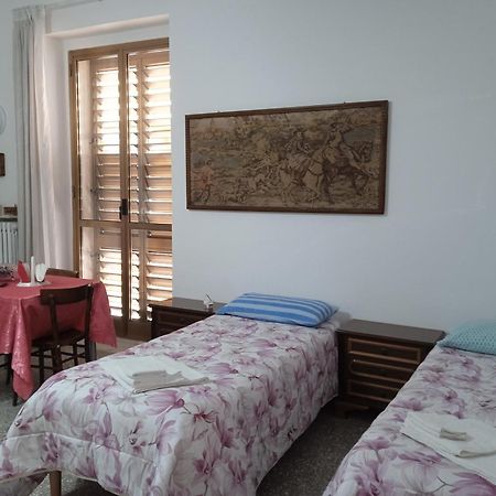 B&B La Casa Dell'Ospite Gravina in Puglia Eksteriør billede